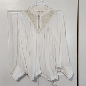 Feather Bone Anthropologie Ivory Embroidered Beaded Edda Smocked Dolman Top LG